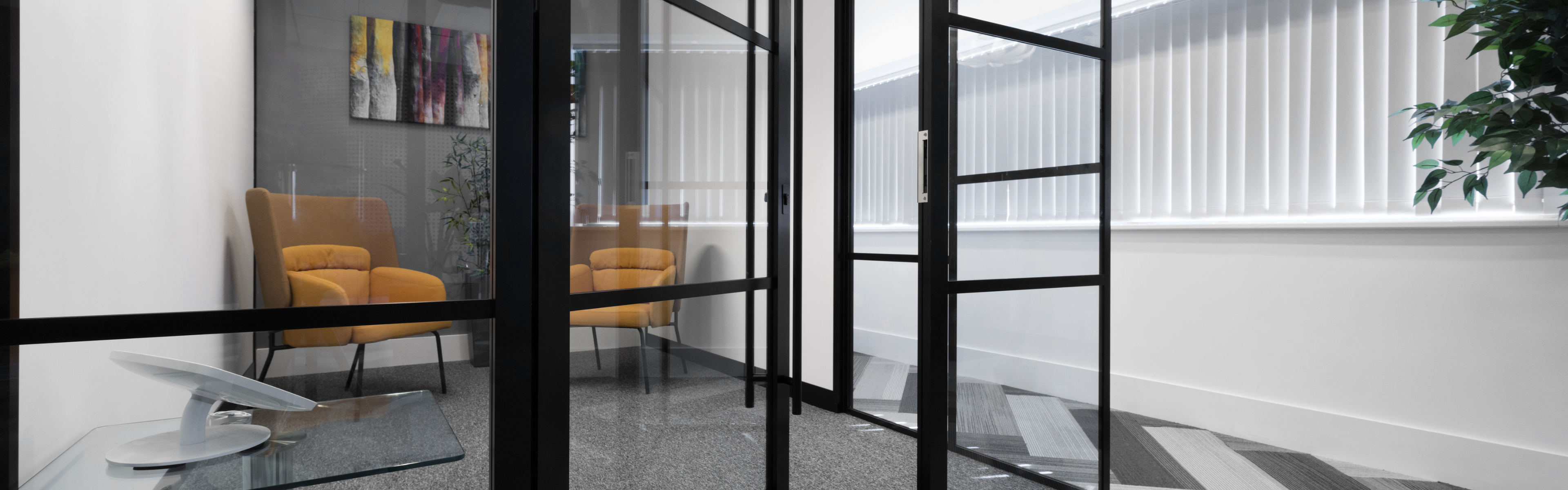 Innovative Acoustic Glazed Doors for a Multimedia Company